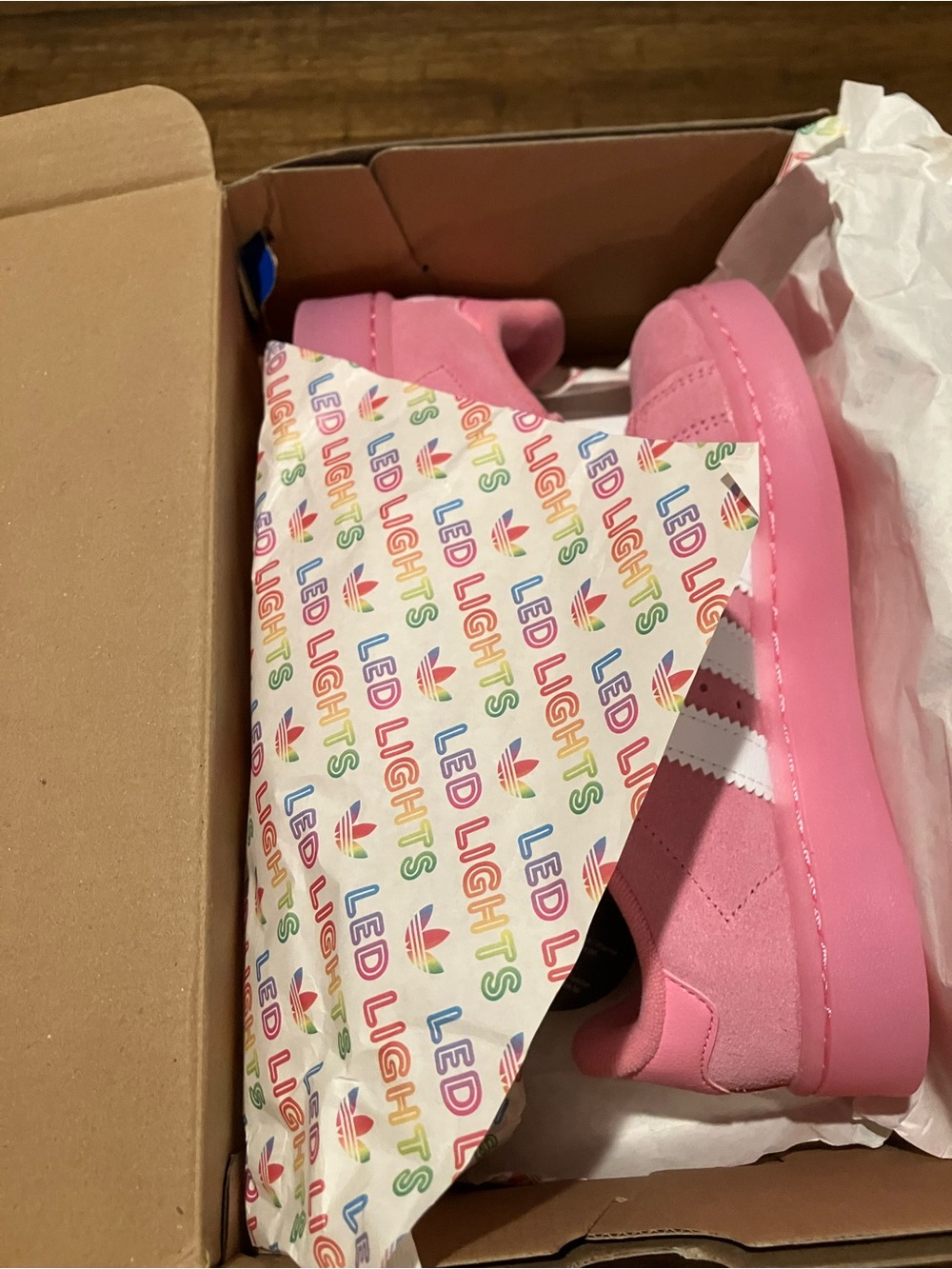 adidas Kids Pink & White Campus Suede Sneakers Sz 2.5 - Picture 3 of 5